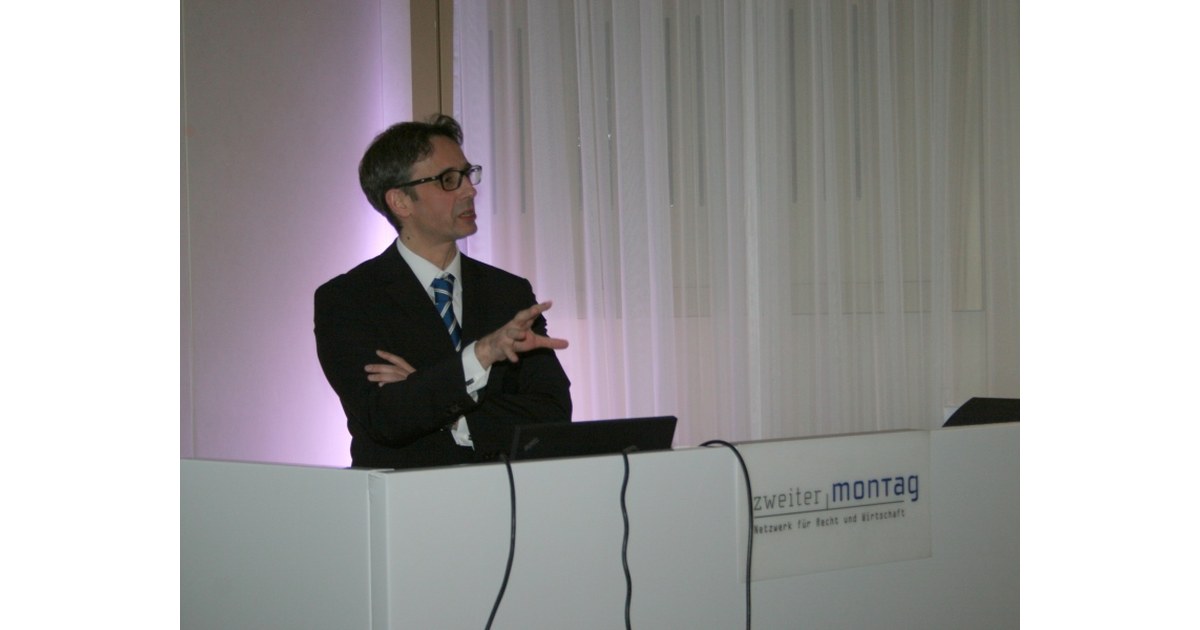 Article image: Lecture at Singer Fössl Attorneys at Law Event at the Ritz-Carlton Hotel – Topic: “Meaning and Usability of Law Firm Rankings for Inhouse Lawyers”